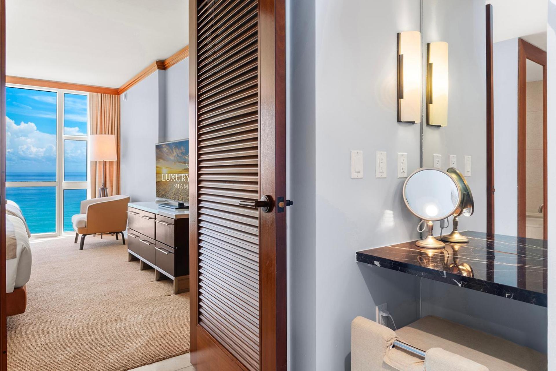 2 Bedroom Private Residence At Carillon Miami Resort -522 Маямі-Біч Екстер'єр фото