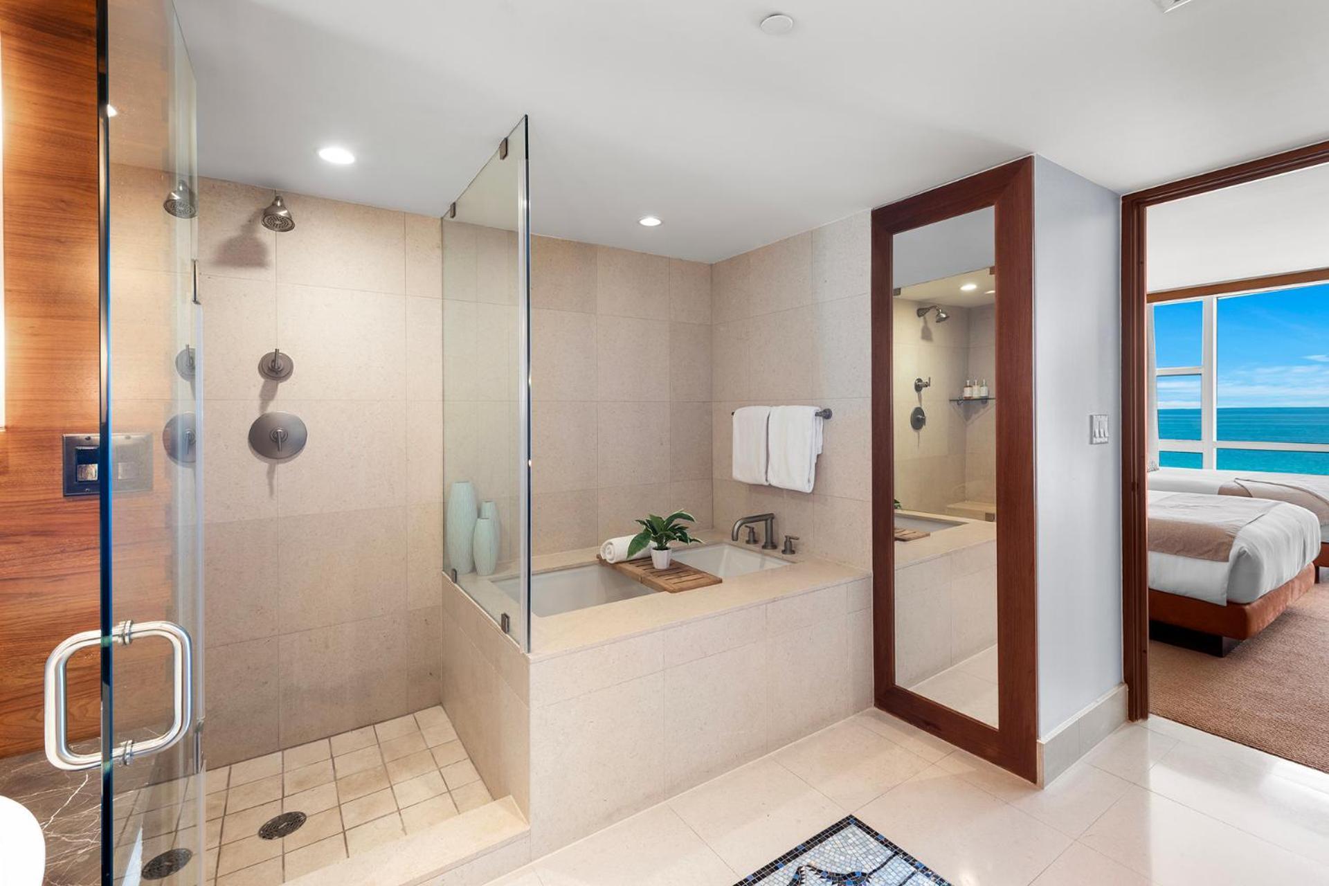 2 Bedroom Private Residence At Carillon Miami Resort -522 Маямі-Біч Екстер'єр фото