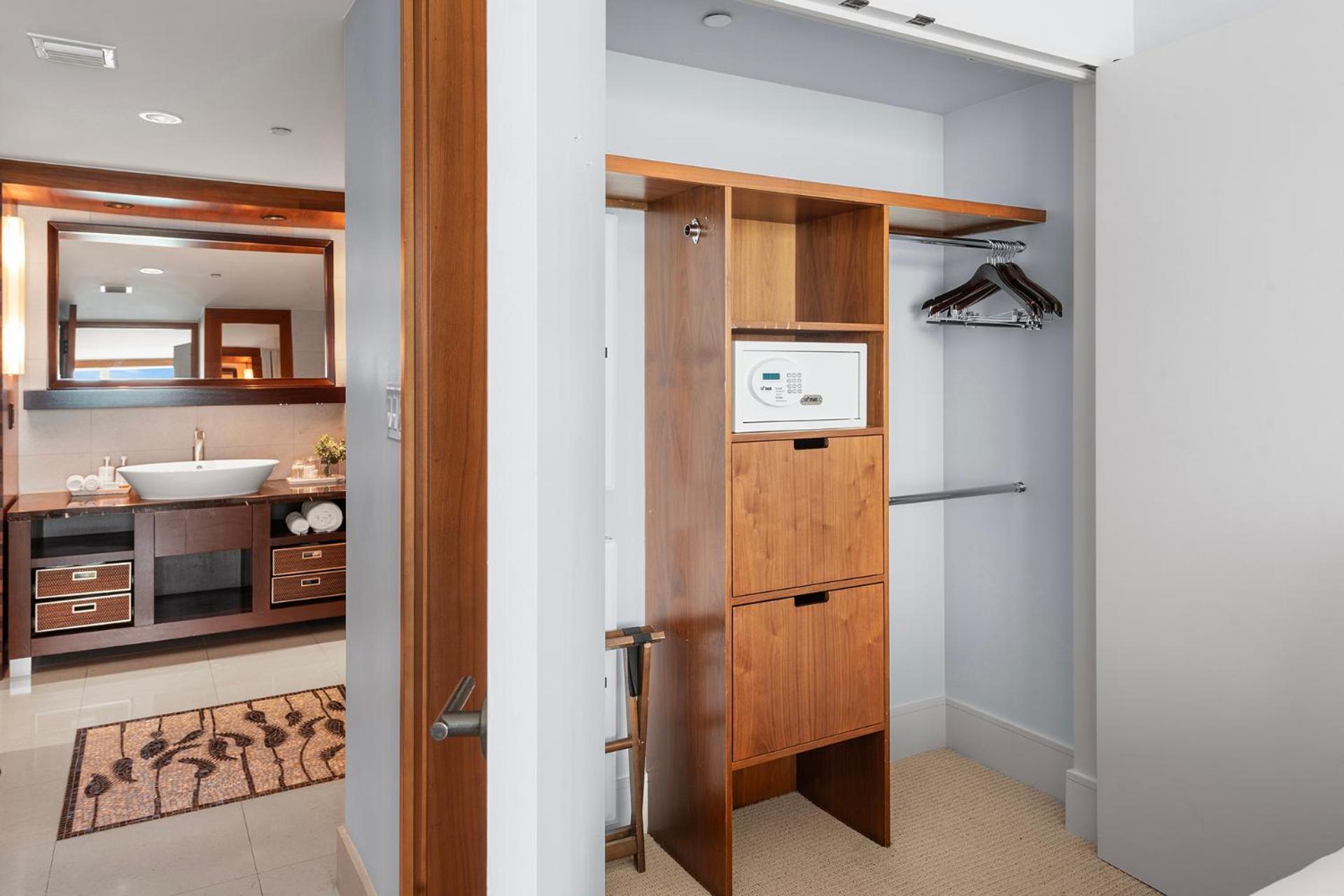 2 Bedroom Private Residence At Carillon Miami Resort -522 Маямі-Біч Екстер'єр фото